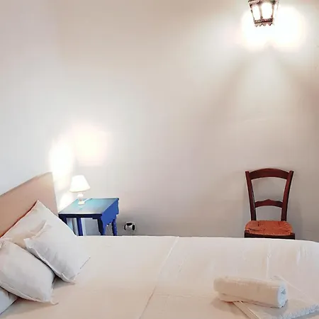 Has Been Described As One Of The Picturesque Towns In The Whole Of Spain. A Visit To Guarantees The Traveller A Flavour Of The 'real' Andalusia Without The Need To Overspend On The Trip. Сasa de vacaciones